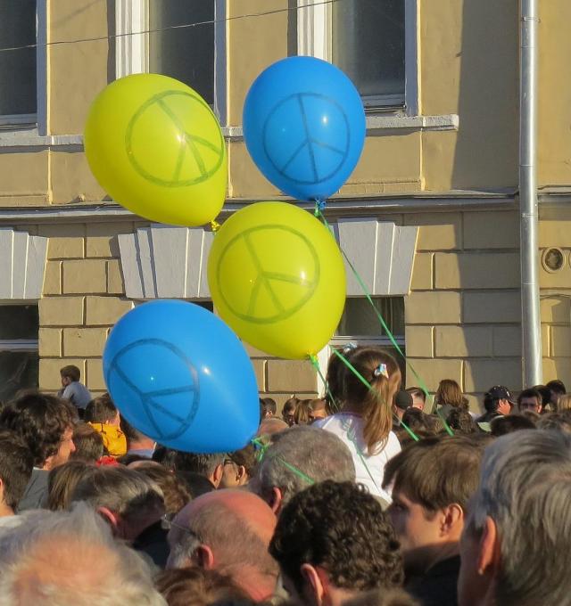 Foto van een betoging in Moskou tegen de aggressie tegen Oekraïne